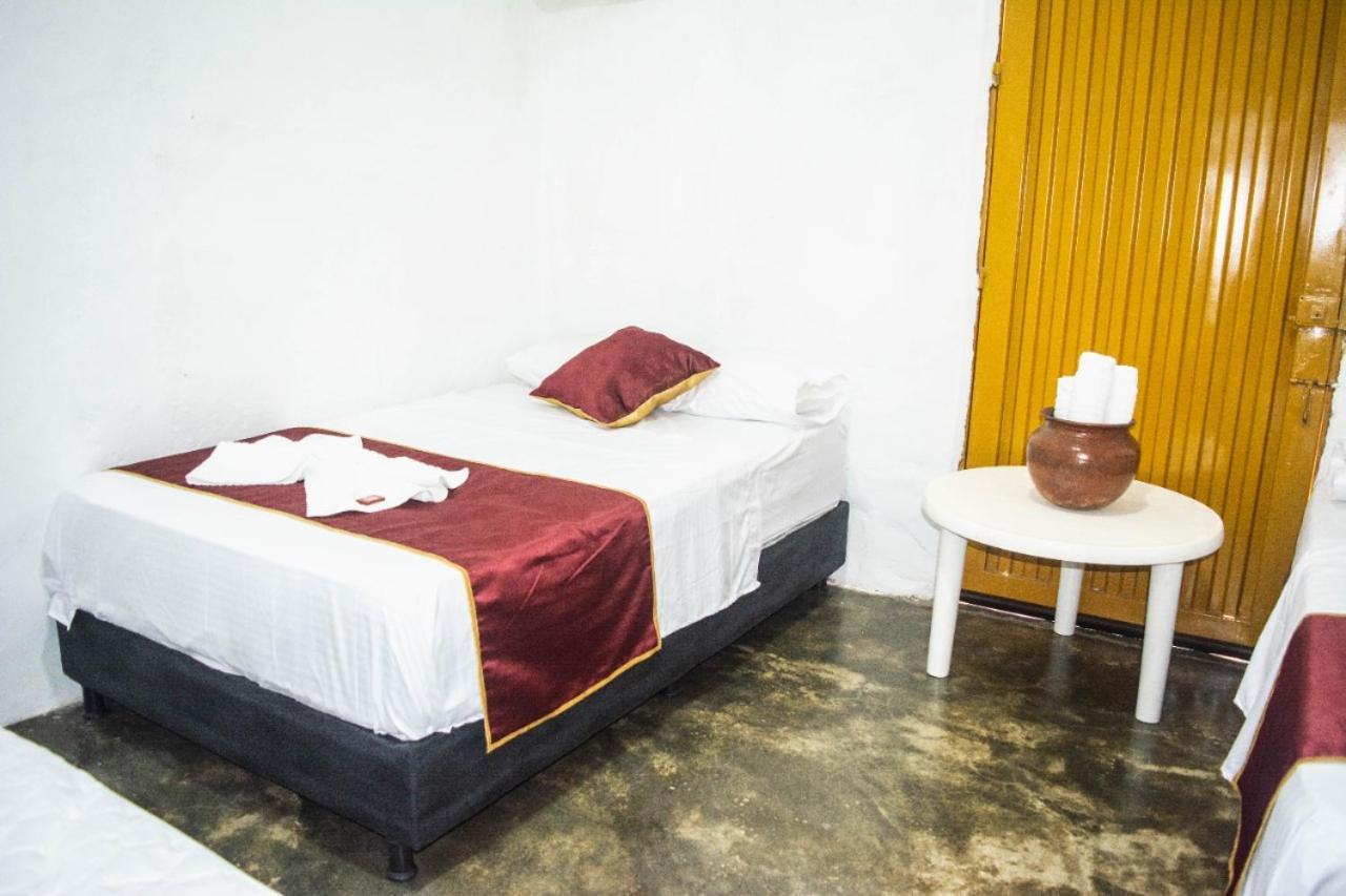 Hostel Tatacoa Villavieja Luaran gambar